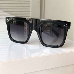 Oversized square sunglasses black